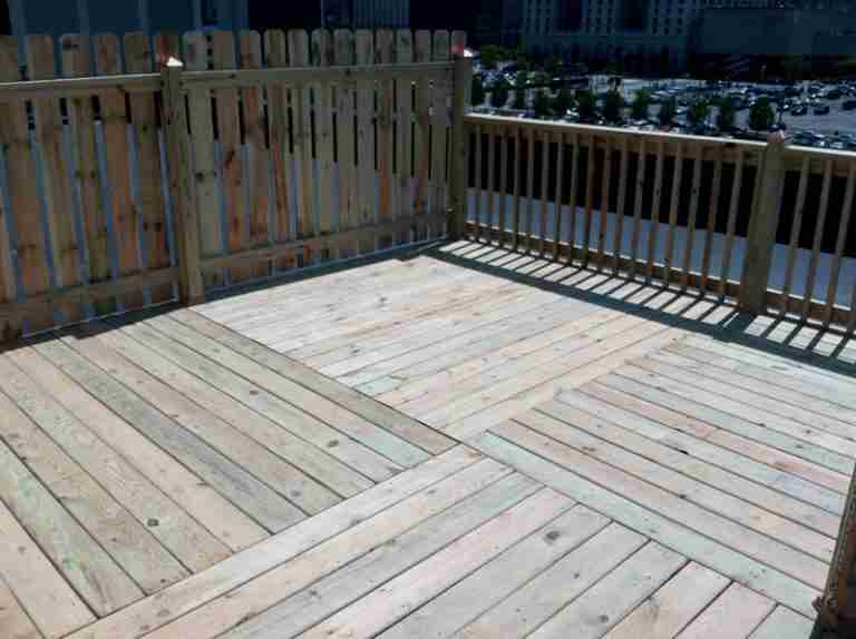 Best Rooftop Deck Builder in Cleveland, Ohio