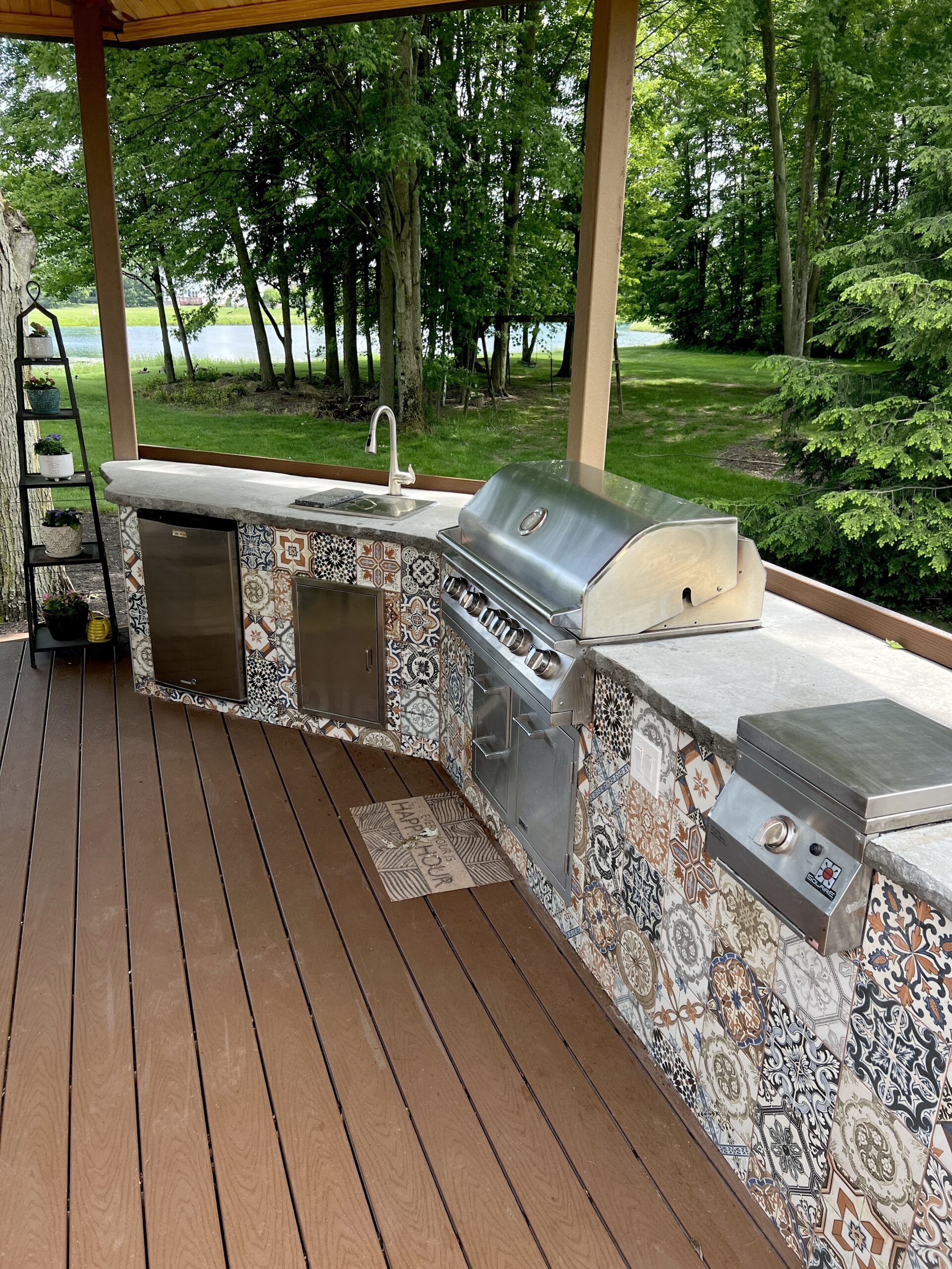 outdoor kitchen deck remodel in Olmsted Falls